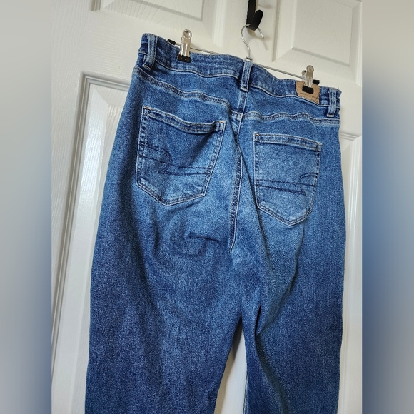 American Eagle Mom Jeans Classic Blue Denim 8 Short - Picture 9 of 11